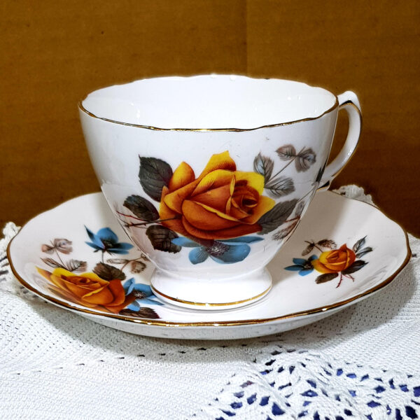 cup_and_saucer