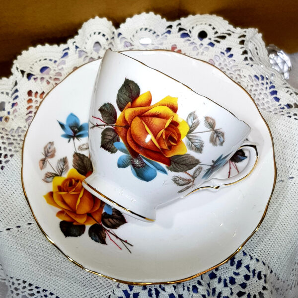cup_and_saucer