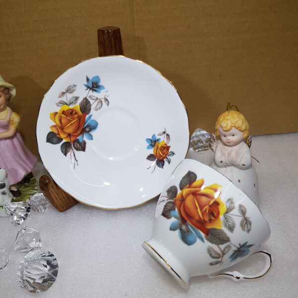cup_and_saucer
