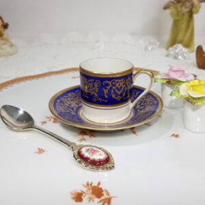 gilded-cup_and_saucer