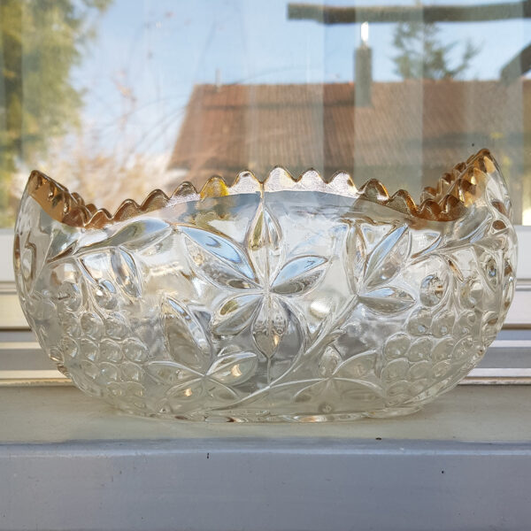 gilded_glass_bowl