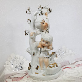 ceramic_figurine