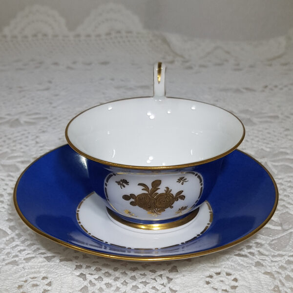 cup_and_saucer
