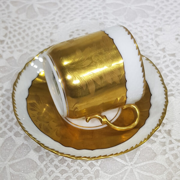 gilded_cup_and_saucer