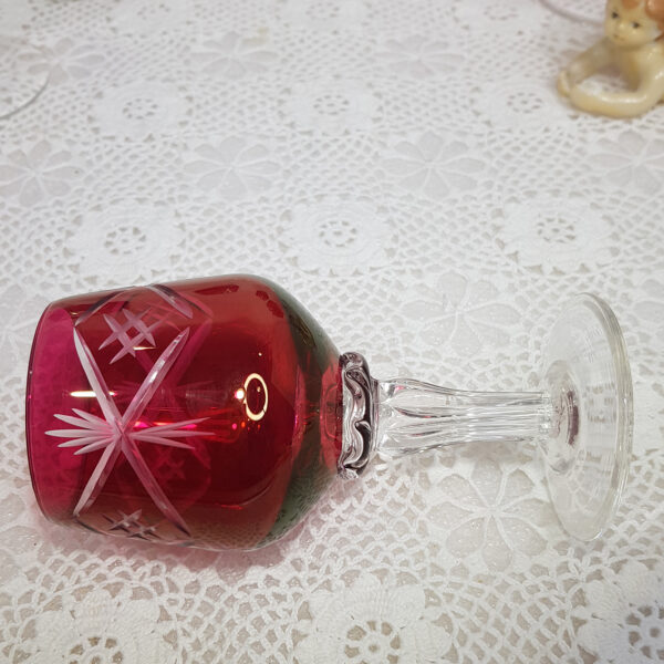 crystal_wine_glasses
