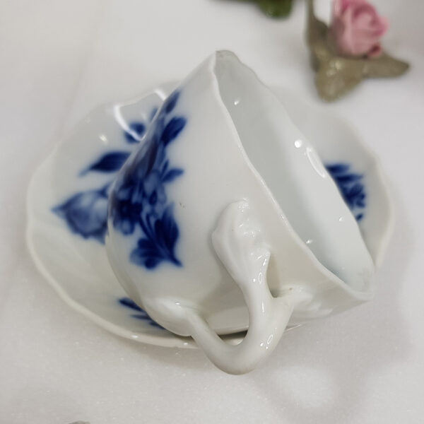 cup_and_saucer