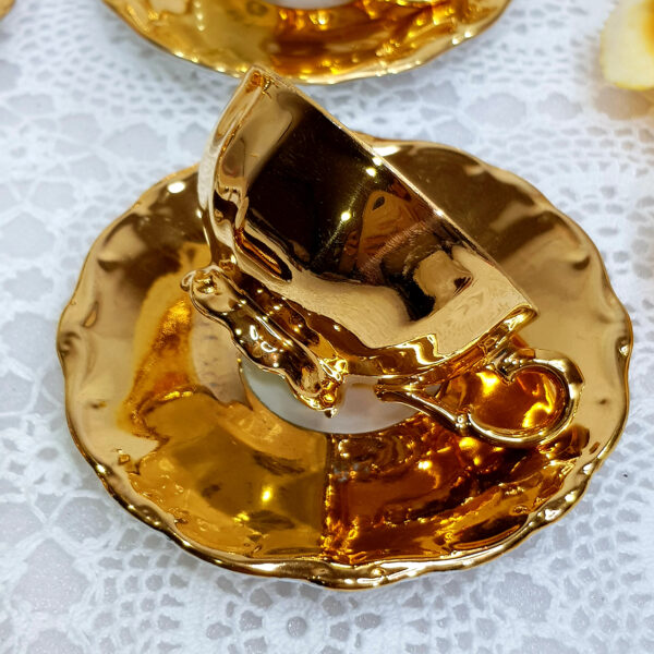 gilded_tea_set