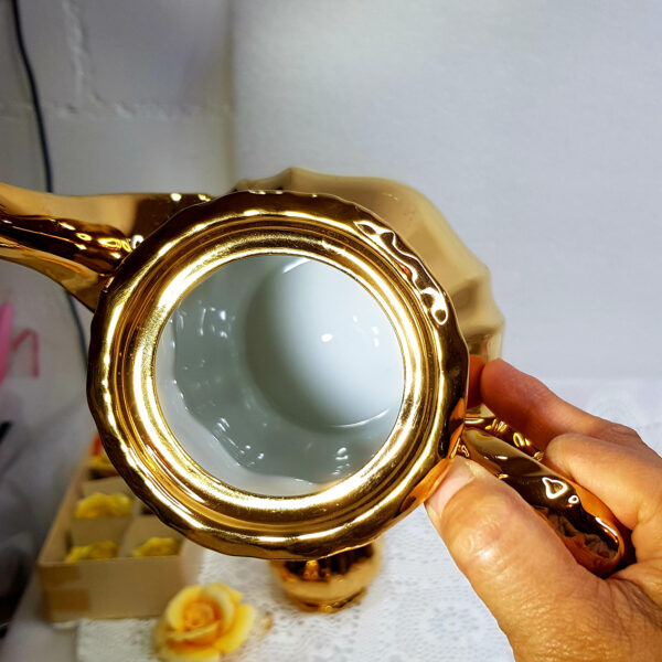 gilded_tea_set