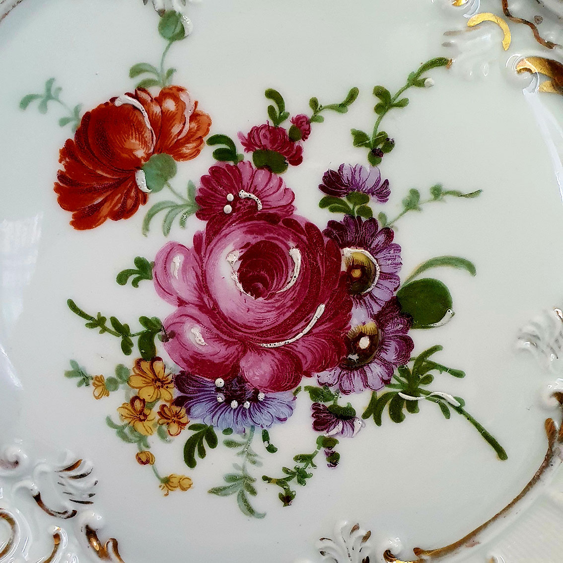 decorative plate