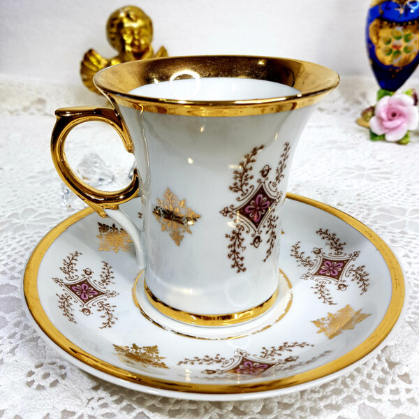 gilded_cup_and_saucer
