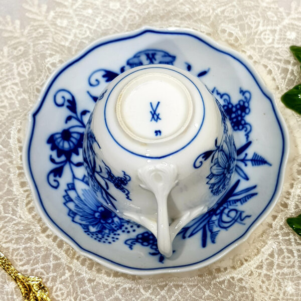 cup_and_saucer