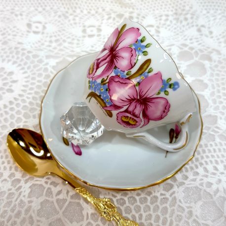 decorative_cup_and_saucer