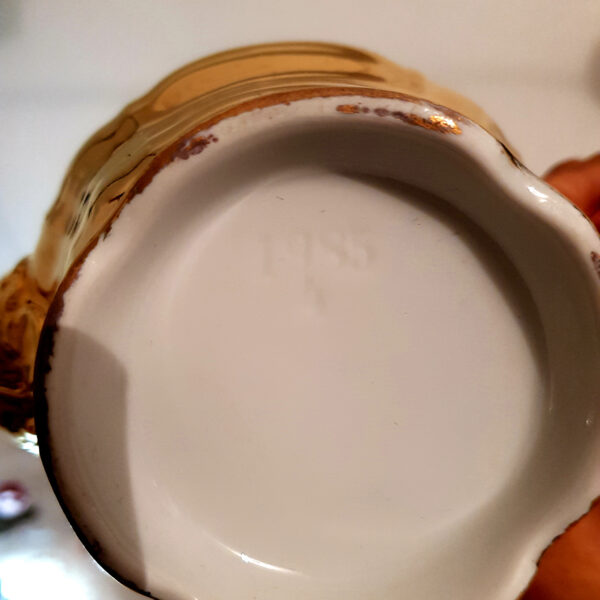 gilded_tea_pot