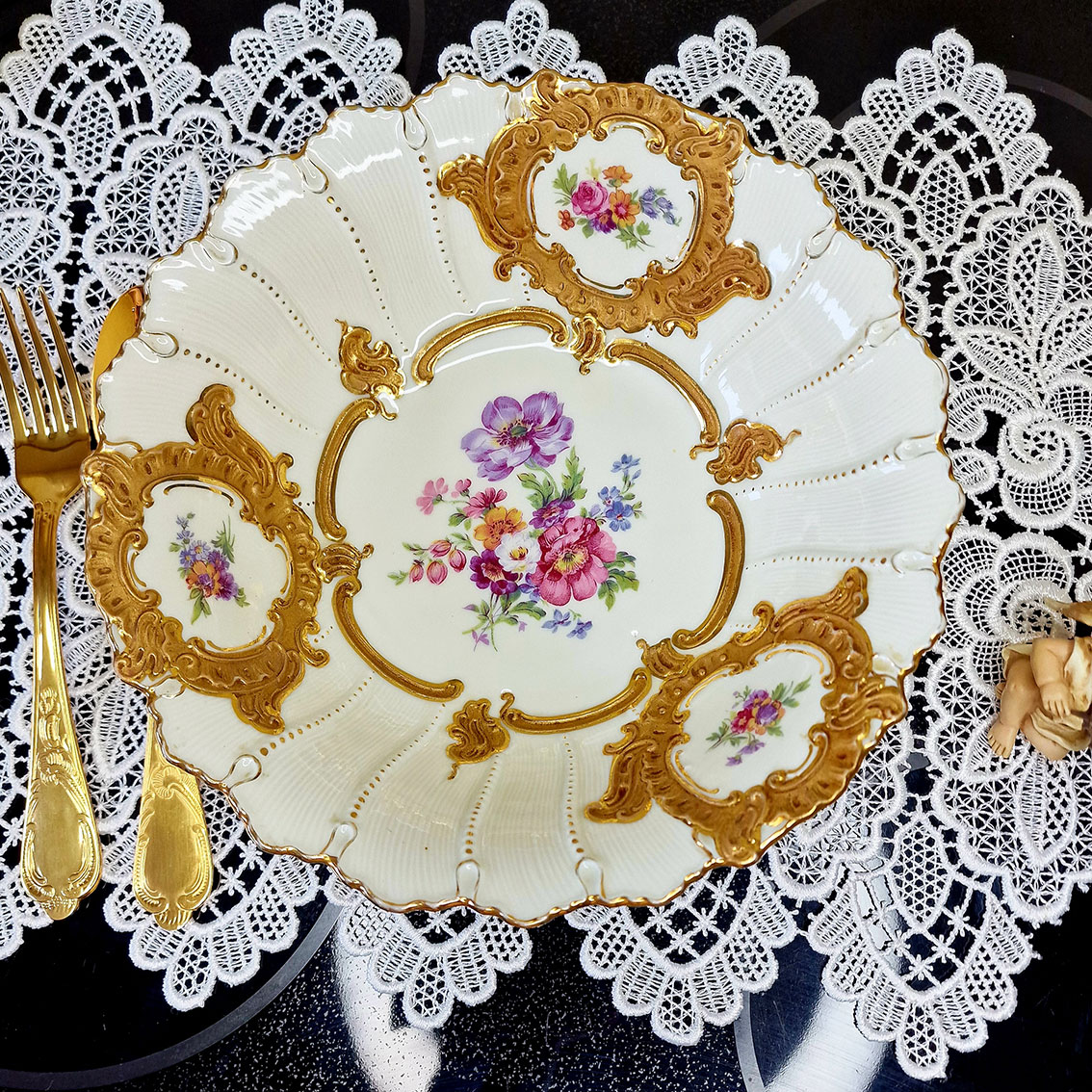 decorative plate