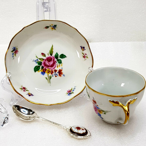 gilded_cup_and_saucer
