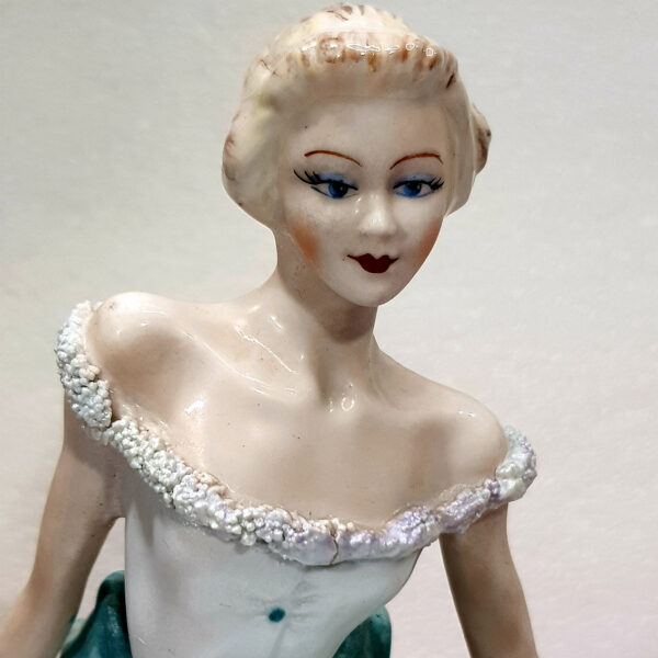 ceramic_figurine