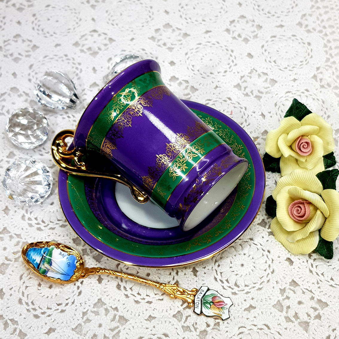 gilded_cup_and_saucer
