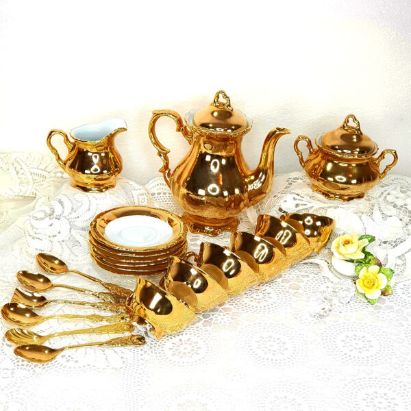 gilded_tea-set