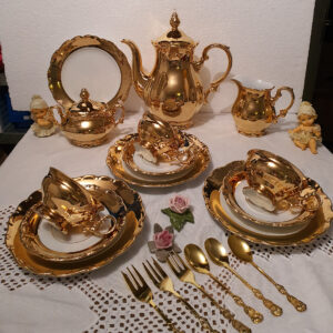 gilded_tea_set